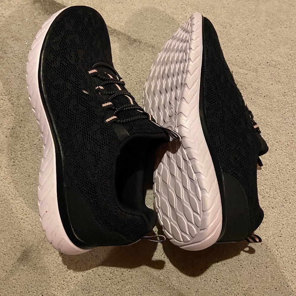 Size 8 Runners
